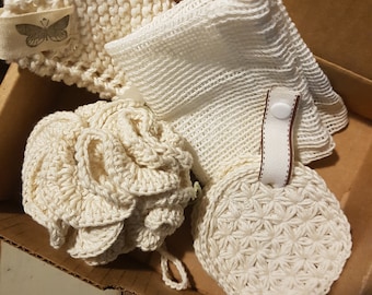 Eco-Friendly Cotton Bath Set: Crochet Pouf, Scrubbies & Soap Saver