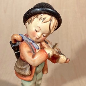 Vintage Hummel | Fiddler with Black Hat