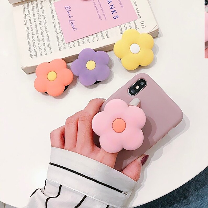 Flower Pop Socket Cell Phone Holder Pastel Pink Yellow Etsy flower-pop-socket-cell-phone-holder-pastel-pink-yellow-etsy