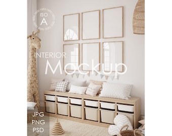 Maqueta de marco en el interior de una casa.