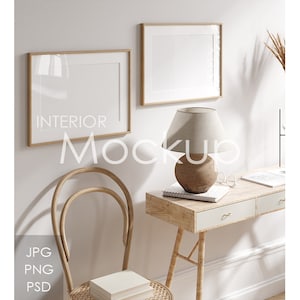 Maqueta de marco en el interior de una casa.