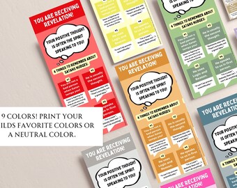 Puede incluir: Nueve tarjetas imprimibles con fondo de colores y texto blanco. Cada tarjeta tiene un globo de pensamiento con el texto "¡Estás recibiendo revelación!" y "¡Tu pensamiento positivo es a menudo el espíritu que te habla!" Las tarjetas también incluyen una lista de "4 cosas que recordar sobre los empujones de Satanás."