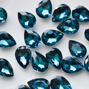 Blue rhinestones Teardrop Shape 10x14, Set of 5, Teal color glass crystals Pear shape , Silver Back, Crystals  For Jewelry
