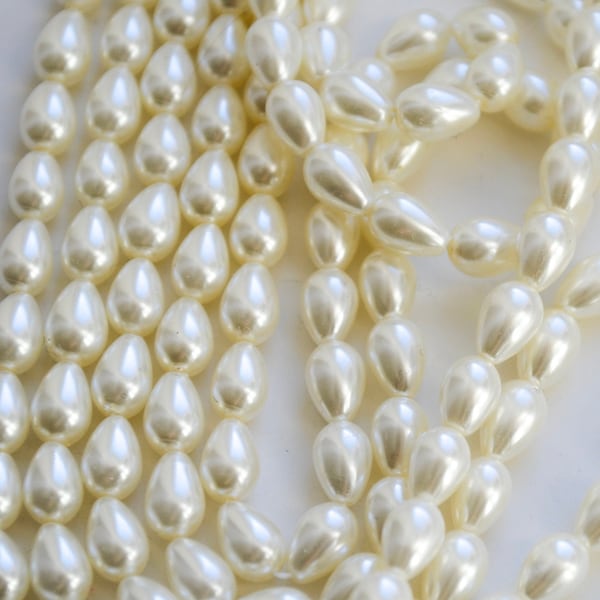 Teardrop pearl beads, 5x7 mm, Ivory pearls set of 25 beads, Peals beads, Imitation pearls, Cream Glass beads, Jewelry making supply