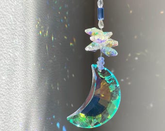 Atrapasol de luna de cristal bohemio: amuleto de ventana con prisma arcoíris