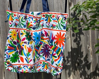 Otomí large tote bag