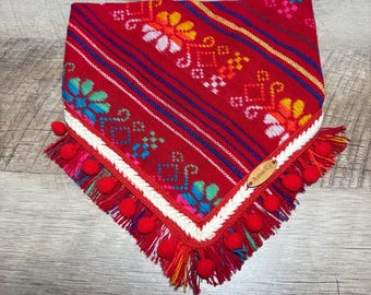 Red flowers bandana with trim