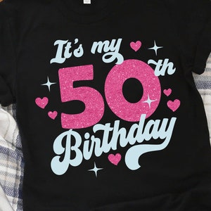 Cute Turning 50 jaar oud svg 50e verjaardag svg bestanden voor Cricut. Verjaardagscadeau Draaien 50 jaar oud svg 50e verjaardag png svg dxf clipart