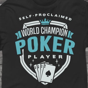 Drôle de joueur de poker svg, png.  Joueur de cartes svg, Poker jouant svg, jouer aux cartes svg, poker, png dxf clip art clipart, svg.