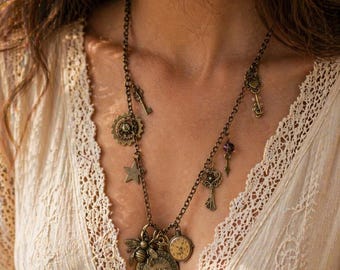 Steampunk Bee Charm Necklace, Vintage Clock & Key, Handmade Bronze Chain