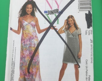 2234 Vintage 1999 McCalls NY Junior Sewing Pattern Juniors Dress/Slipdress in 2 lengths  Sizes 9/10,11/12,13/14  Uncut with Instructions