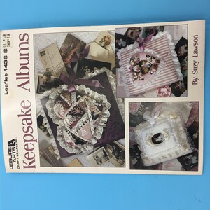 Leasure Arts Vintage 1992 Craft Leaflet #1436 - Albumy pamiątkowe autorstwa Suzy Lawson