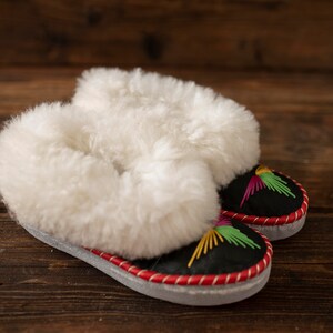 Sheepskin slippers, sheep wool, fur slippers, leather moccasins, Warm slippers, for women, winter boots, house slippers,, Black Friday