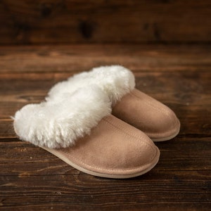 Sheepskin slippers, lambskin slippers, fur slippers, leather slipper warm moccasins, for women, winter boots, house slippers, Black Friday