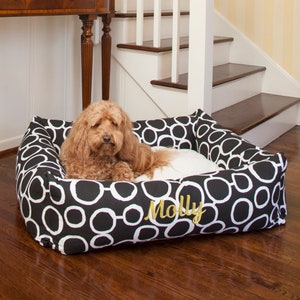 Personalized Luxe Bagel Bed Style Dog Bed Durable Bedding Supportive Sherpa Cushion Custom Embroidered Machine Washable Removable Cover