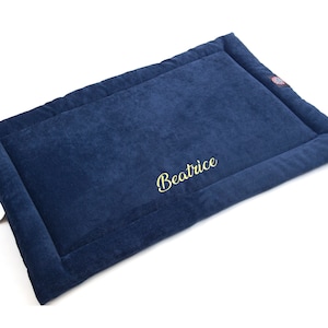 Personalized Dog Crate Mat – Custom Size, Embroidered Name, Washable Dog Bed, Custom Pet Bed for Crates & Kennels