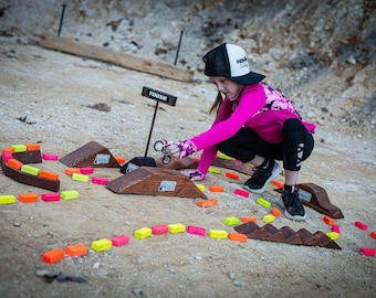 Pista de motocross de madera hecha a mano, rampa para moto de cross de juguete