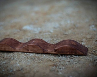 Sección de rodillos de madera hechos a mano, salto de pista de motocross