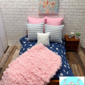 Miniature Dollhouse Bedding Set, Flowers, Scale 1:12