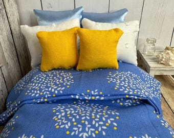 Miniature Dollhouse Bedding Set, Scale 1:12
