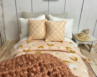 Miniature Dollhouse Bedding, Pink, Scale 1:12