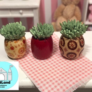 Miniature Dollhouse Valentine&#39;s Pots, Scale 1:12