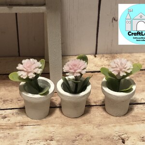 Miniature Dollhouse Easter Flowers, Scale 1:12