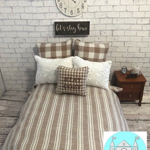 Miniature Dollhouse Bedding Set, Farmhouse, Stay cozy, Scale 1:12