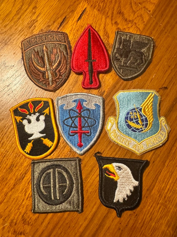Vintage Lot of 8 United States Military Patches. A