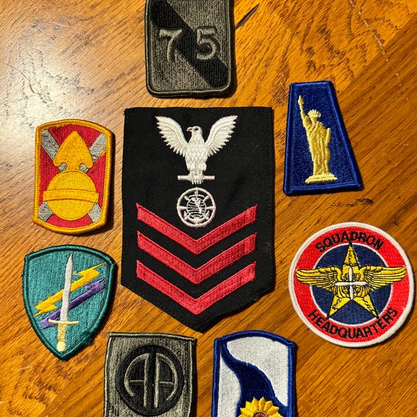 Lot of 8 Unique Vintage United States Military Patches. Air Force, Army, Navy, Airborne