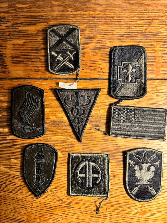 Vintage Lot of 8 United States Military Patches
