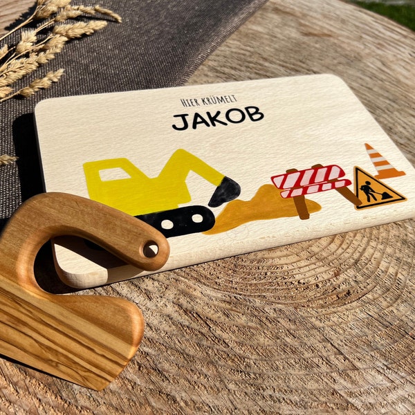 Set with safe children's knife made of olive wood and breakfast board, personalized Montessori knife, children's knife with name, birth