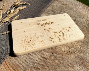 Ontbijtplank gepersonaliseerd kind, kruimels hier, doopcadeau, snijplank met naam, geboortecadeaus