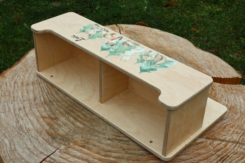 Kindergarderobe Waldfreunde mit Ablagebox aus Holz, personalisierte Kindergarderobe mit Mützenfach, Kindergarderobe mit Namen, Geschenk Kind Bild 7