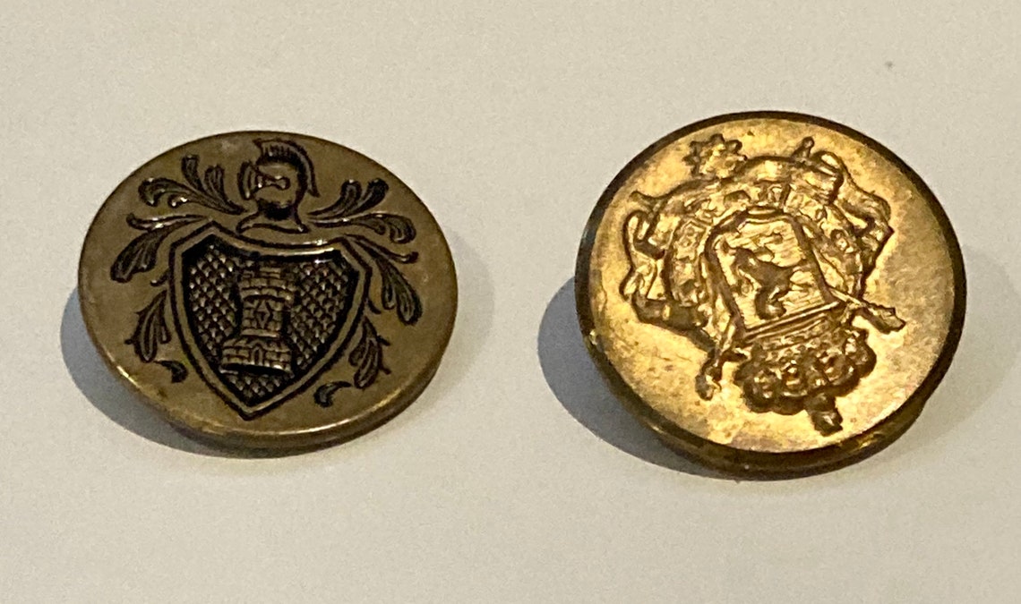 Vintage Buttons Pack of 4 coat of Arms Knight Shield Etsy