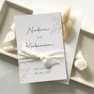 Einladung Hochzeit / Hochzeitseinladung / Kraftpapier / modern minimalistisch / personalisiert / Chiffonband