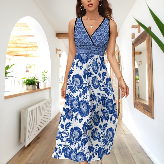 Blue Floral Boho Maxi Dress: Bohemian Summer Style