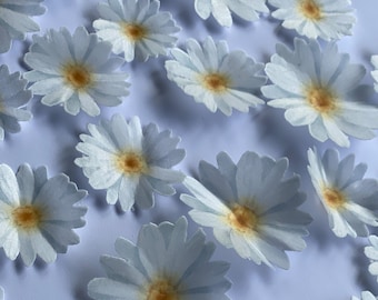 Pre-cut Edible Wafer Daisies Flowers