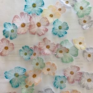 Pre-cut Edible Wafer Flowers