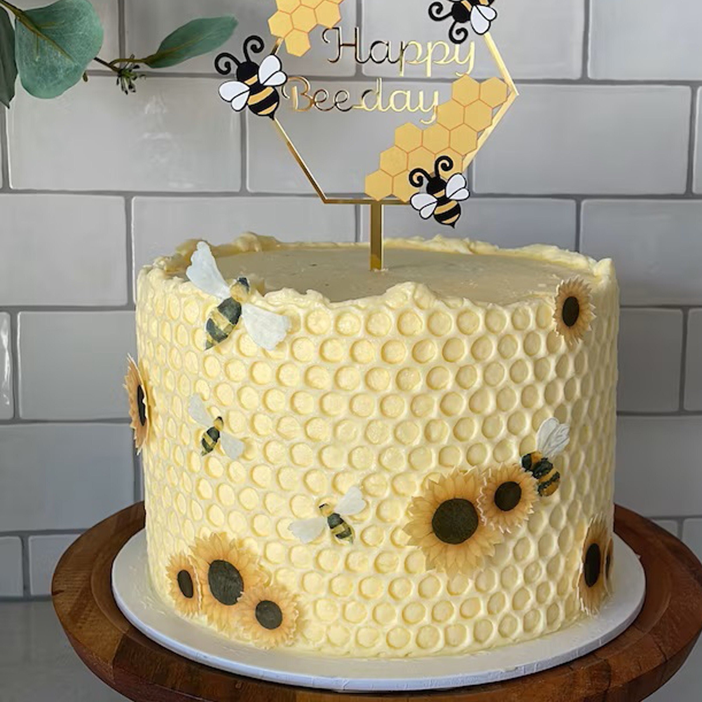 24 PRE-CUT Bees Bee Edible Wafer Cupcake Topper Cake Decoration