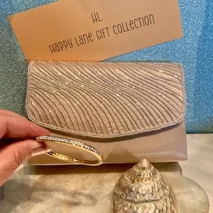 Conjunto Happy Lane: precioso bolso de mano con cuentas Sasha (correa) y hermosa pulsera con bisagras en tono dorado y cristales ~ Boda formal de graduación ~ ¡ENVÍO GRATIS!