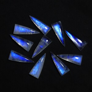 AAA+ Quality Natural Rainbow Moonstone Cabochon Trillion Shape Approx. 25X10 MM Blue Fire Rainbow Moonstone Jewelry Making Handmade