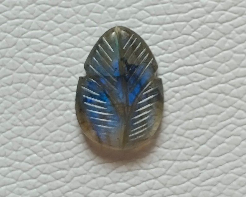 Top Designer Labradorite Cab Carving jewelry Making Mix Shape Natural Labradorite Gemstone AAA Quality Super Flashy Labradorite Carved