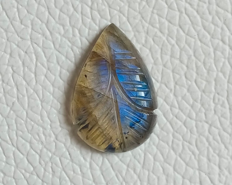 Top Designer Labradorite Cab Carving jewelry Making Mix Shape Natural Labradorite Gemstone AAA Quality Super Flashy Labradorite Carved