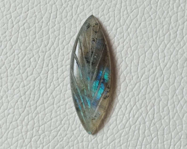 Top Designer Labradorite Cab Carving jewelry Making Mix Shape Natural Labradorite Gemstone AAA Quality Super Flashy Labradorite Carved