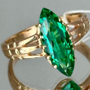 Vintage 14K 583 Rose Gold Ring with Emerald (1970s)
