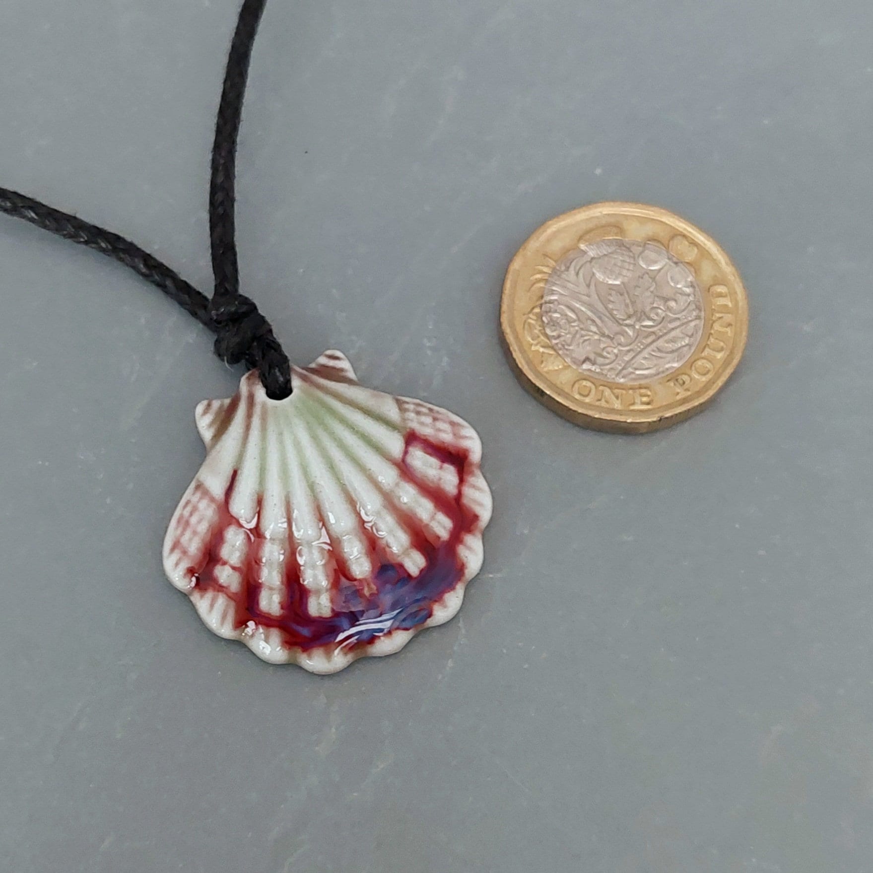 Collier Avec Pendentif Coquille Saint-Jacques Verte Et Cristaux - Chaîne De 50 Cm - Bijou Fantaisie Neuf