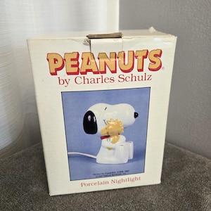 Snoopy Woodstock Night Light Accent Charles Schultz Willitts Designs Peanuts