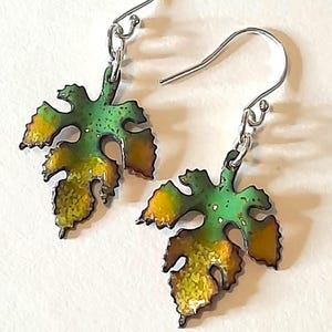 Enamel leaf earrings, Dangly leaf earrings, Autumnal earrings, Green dangly earrings, Leaf earrings, Green leaf earrings Green drop earrings