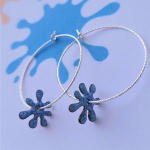 Splash of Colour drop pendientes, pendientes colgantes de esmalte, pendientes de aro de plata, pendientes de aro de plata con encanto hecho a mano, esmalte, aros de plata